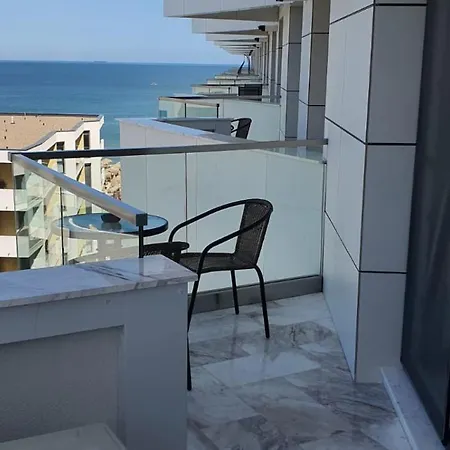 Infinity Luxury *